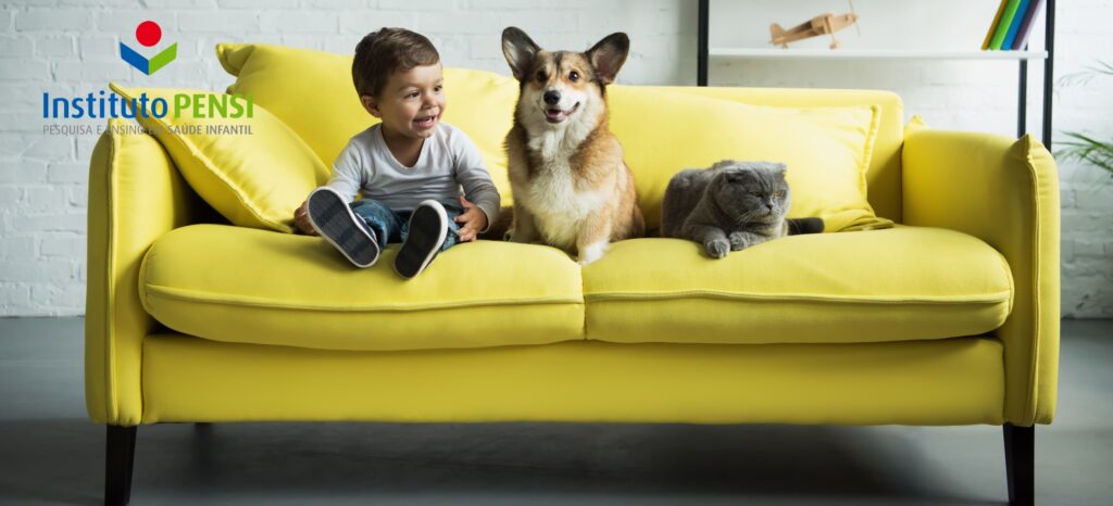 Cães e gatos são benéficos à saúde da criança