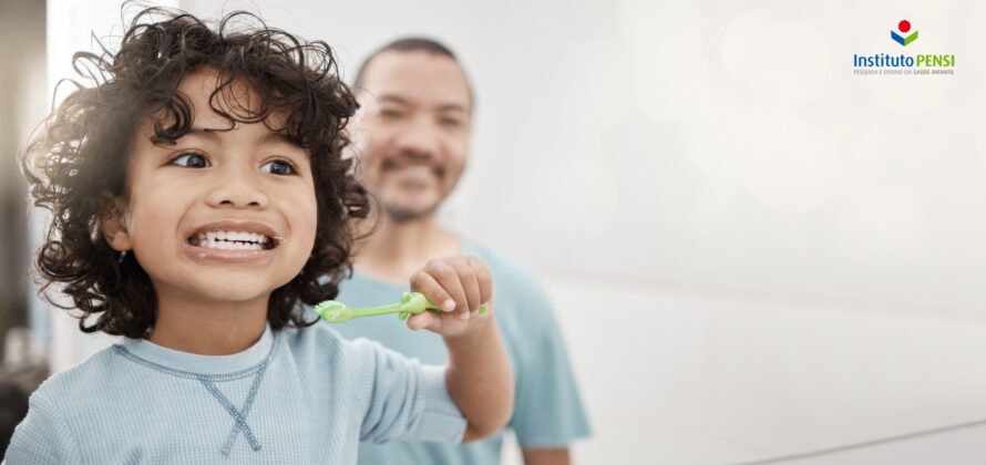 Você sabe escovar os dentes das crianças?
