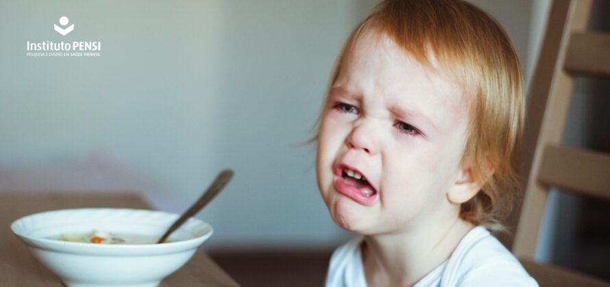 Como fazer o seu filho comer mais proteínas