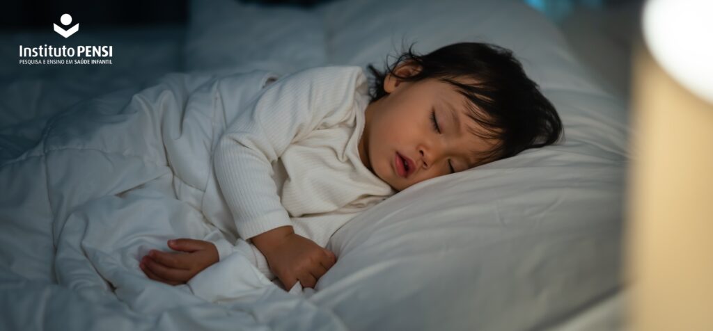O sono da criança: seu filho não dorme? Existe luz no fim da cama