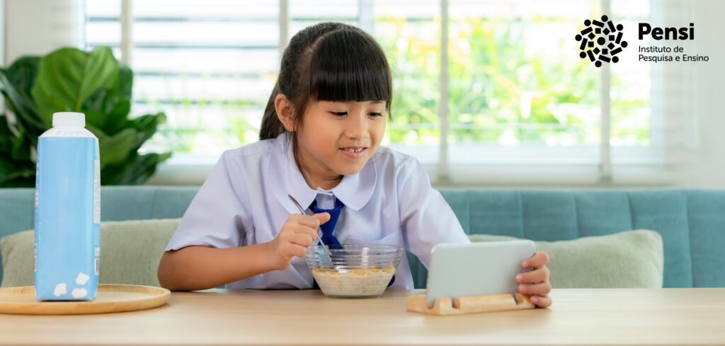 Por que algumas crianças precisam de distrações para comer?  